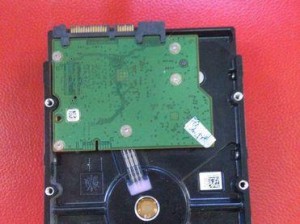 拥有2T硬盘的双重功能（轻松解决存储和备份需求的硬盘选择）