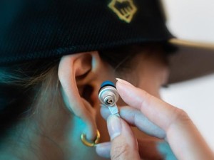 罗技3100耳机如何？——一款性价比高的音乐享受利器（全方位评测，揭秘罗技3100耳机的优点和缺点）