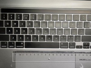 《掌握苹果MacBookPro的使用技巧》（提升工作效率的关键技能）
