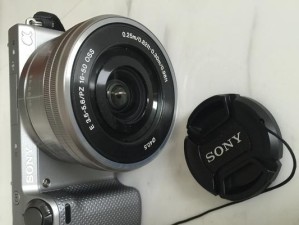 索尼a5000微单相机的性能与特点（探究索尼a5000微单相机的成像能力、便携性和创意功能）