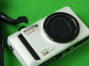 探索卡西欧FR100L（记录生活点滴，畅享摄影乐趣）