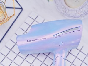 松下吹风机NA10的使用体验（高性能、安全静音，让你的造型更轻松）