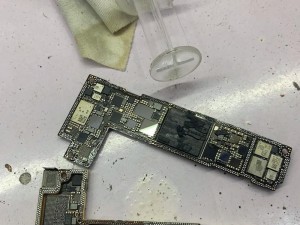 外出修苹果的利弊及影响（探讨修苹果外出的风险与机遇，以及对个人与环境的影响）